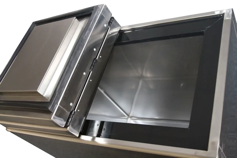 FT Storage Freezer, inside